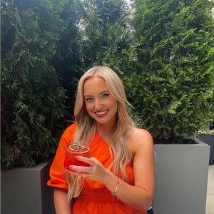 Meet your Posher, Courtney